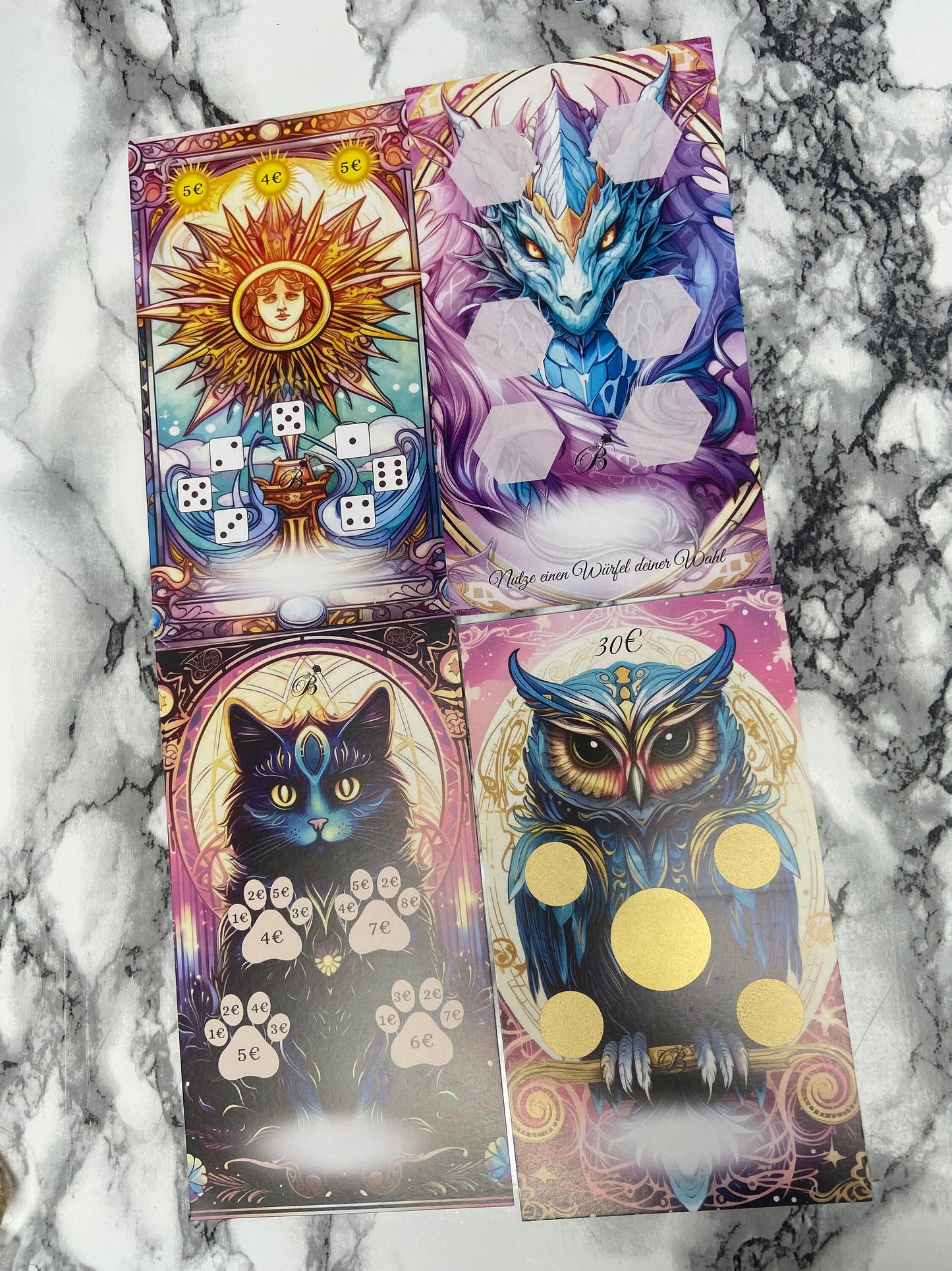 Jahreschallenge Tarot mit Zubehör / Tracker auf der Rückseite und Jahresübersicht