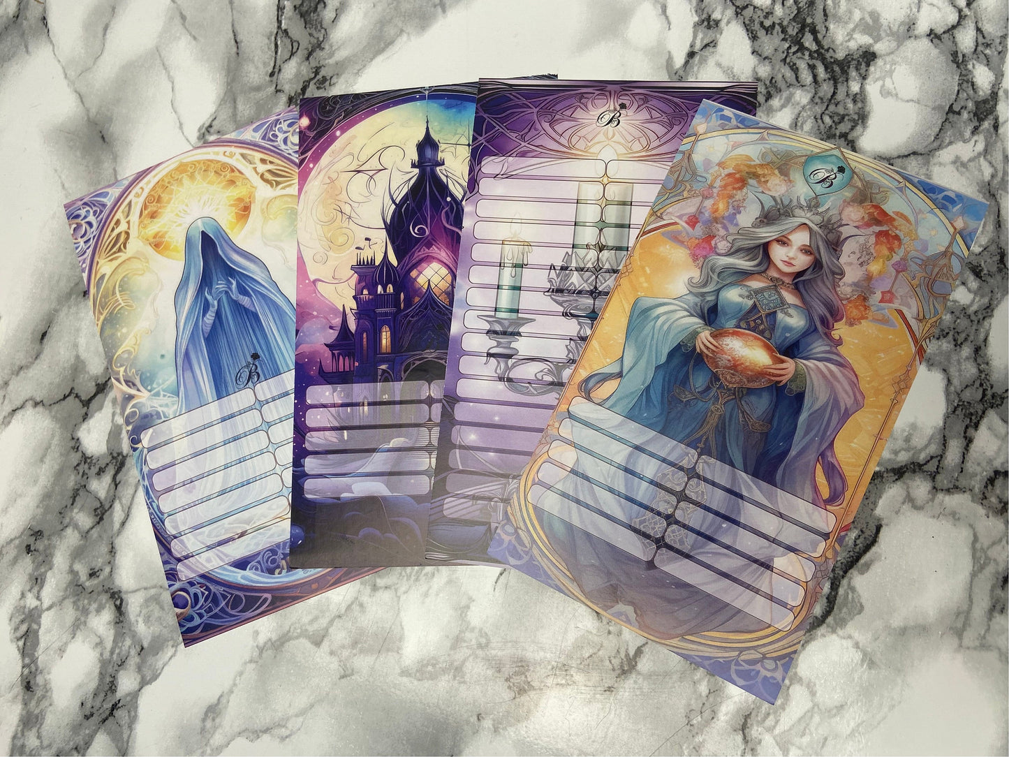 Jahreschallenge Tarot mit Zubehör / Tracker auf der Rückseite und Jahresübersicht